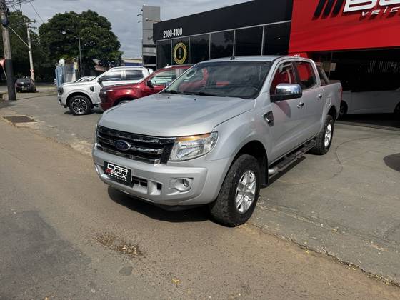 FORD RANGER 3.2 XLT 4X4 CD 20V DIESEL 4P MANUAL FORD RANGER 3.2 XLT 4X4 CD 20V DIESEL 4P MANUAL